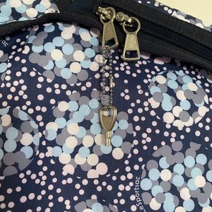 Lady’s “Le Sack” garments bag
